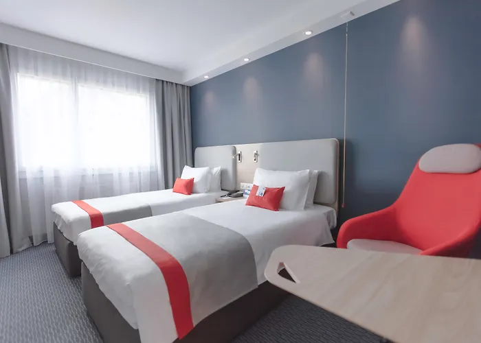 Holiday Inn Express Luzern-Neuenkirch By Ihg