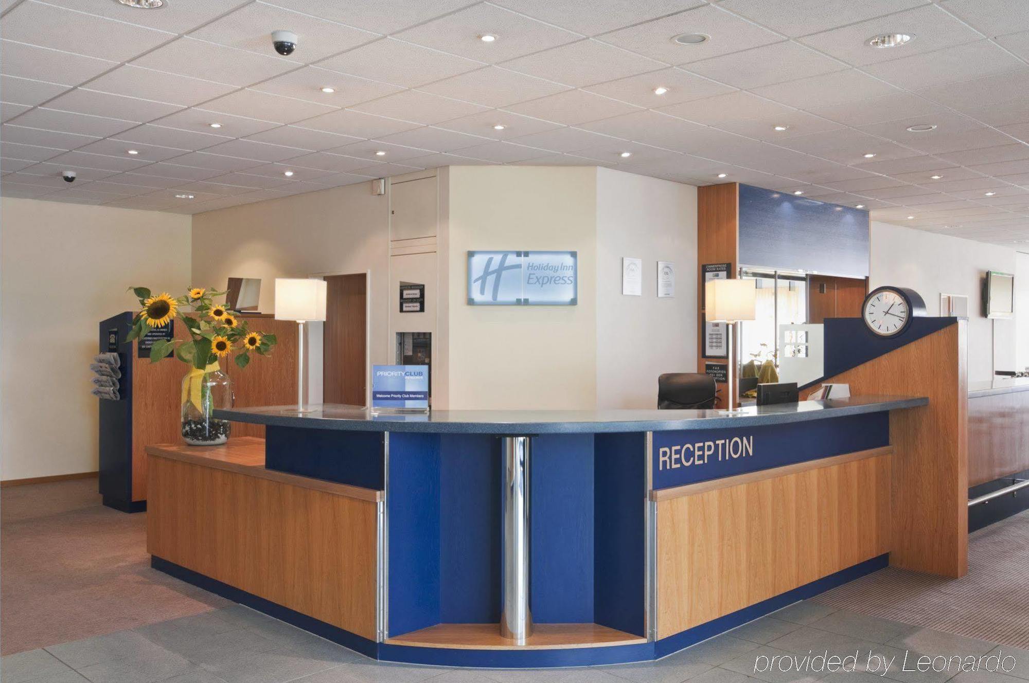 Hotel Express Luzern-neuenkirch By Ihg 3*